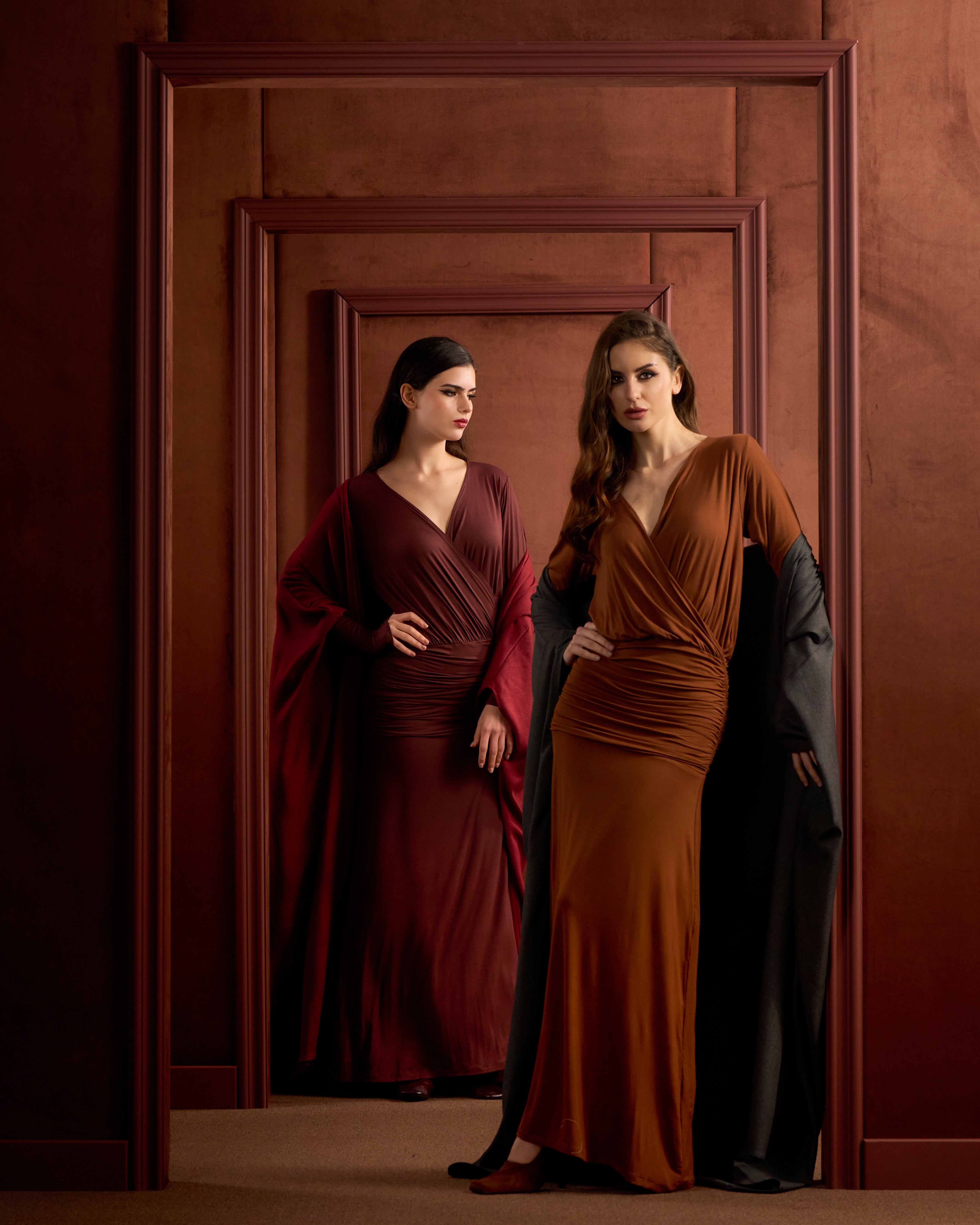 The Grecian Set-Brown