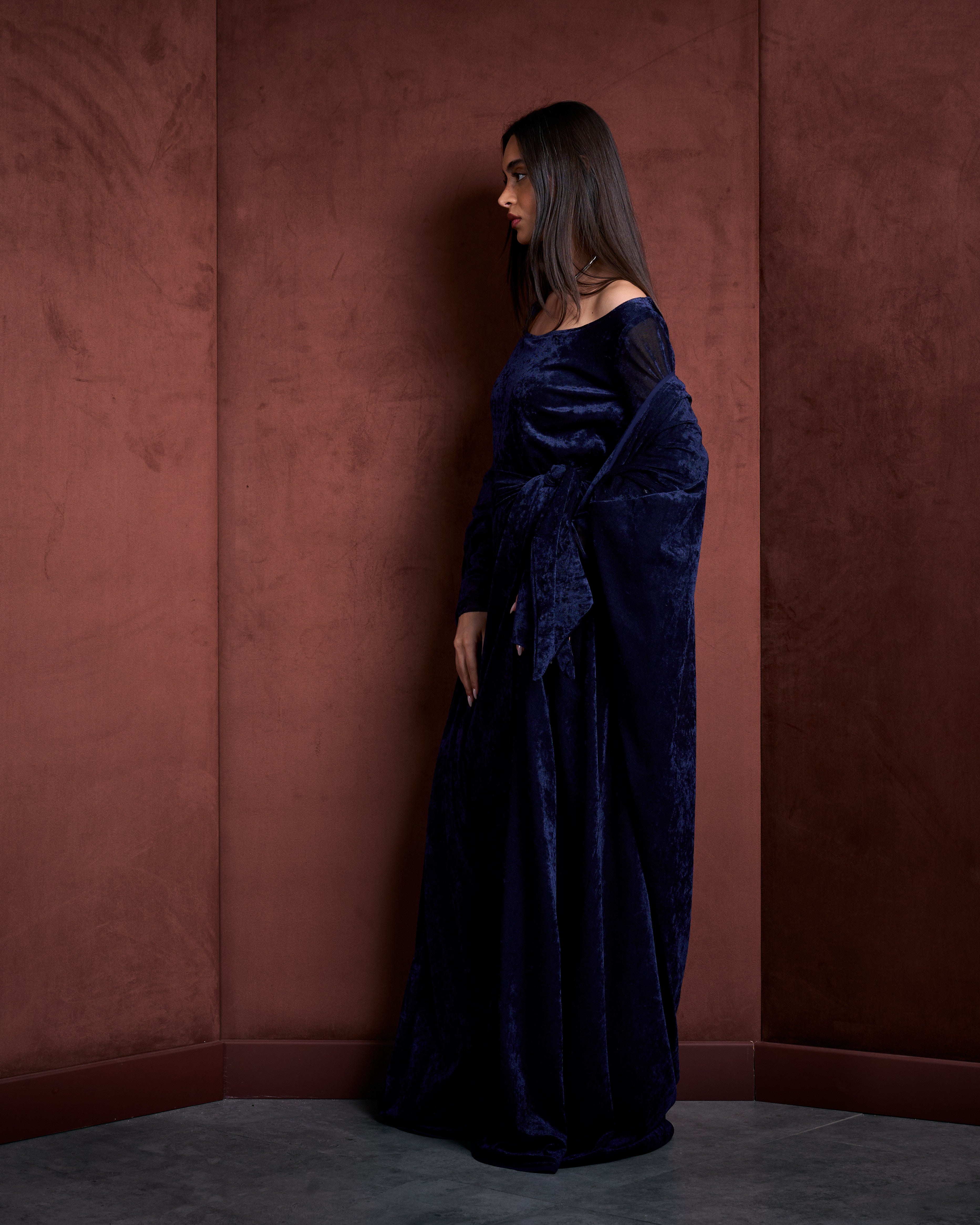 Vala Bisht Velvet Set-Blue