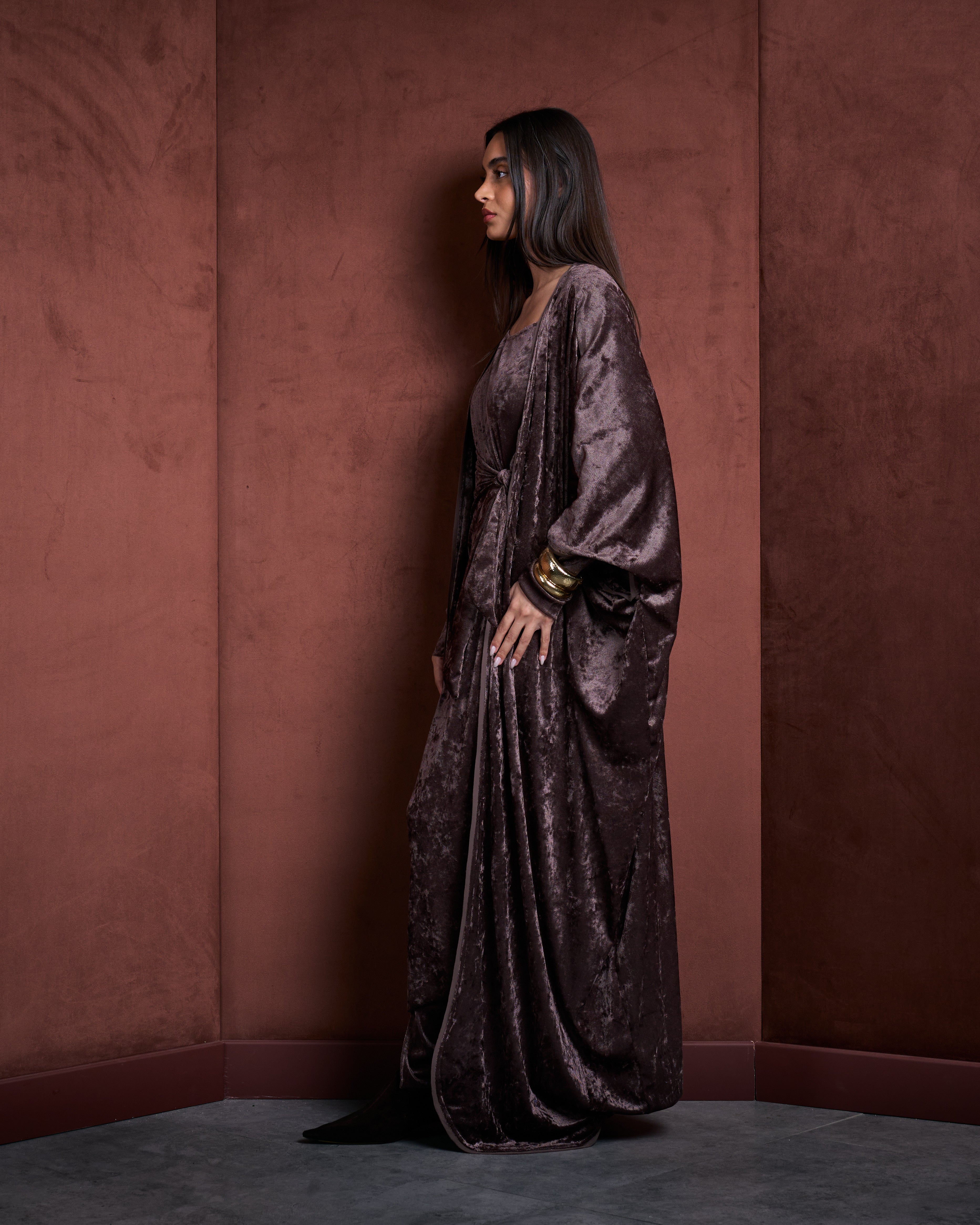 Vala Bisht Velvet Set-Brown